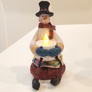 Snowman tea light candle holder